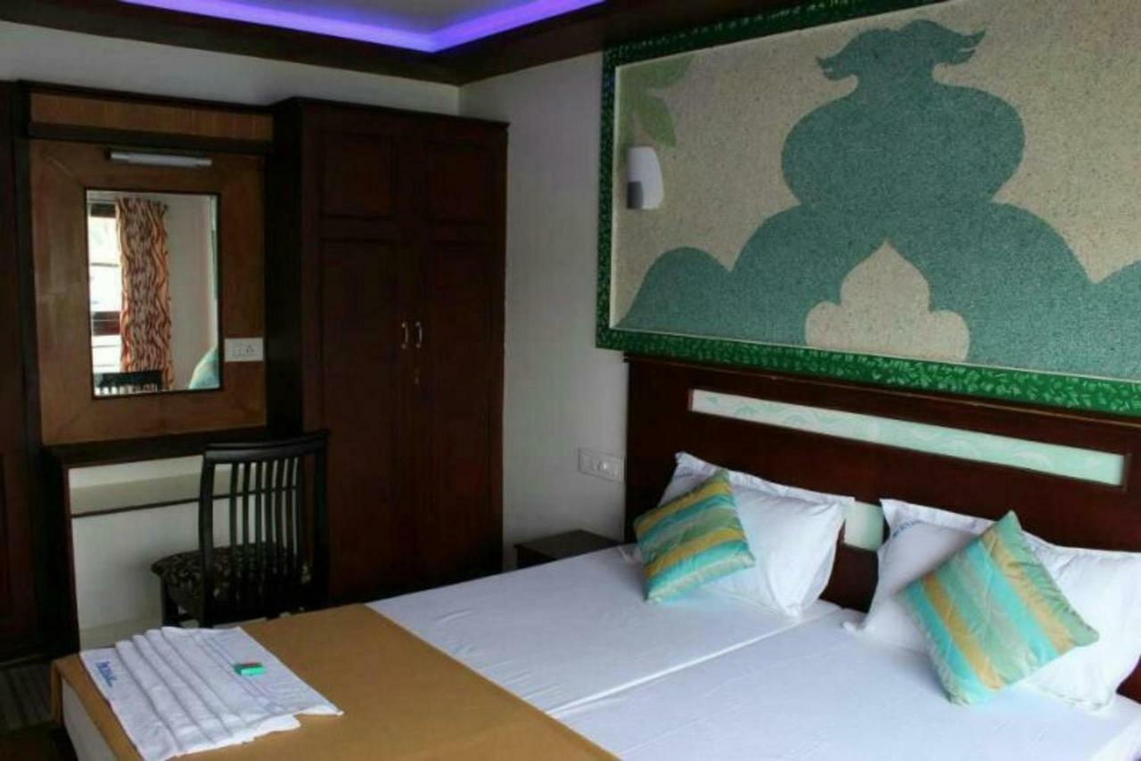 Hotel Cosy Premium Houseboats Alappuzha Exterior foto