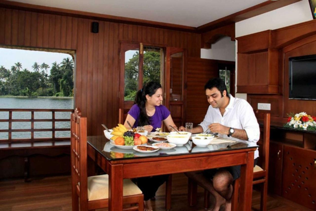 Hotel Cosy Premium Houseboats Alappuzha Exterior foto