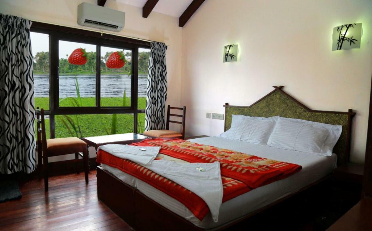Hotel Cosy Premium Houseboats Alappuzha Exterior foto