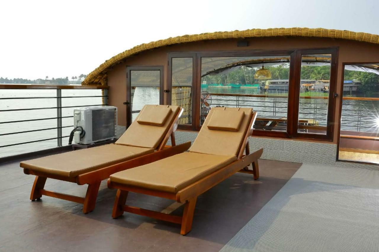 Hotel Cosy Premium Houseboats Alappuzha Exterior foto